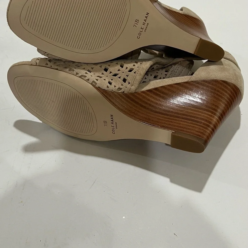 Cole Haan  wedges perforated nude color leather 7.5 NWT